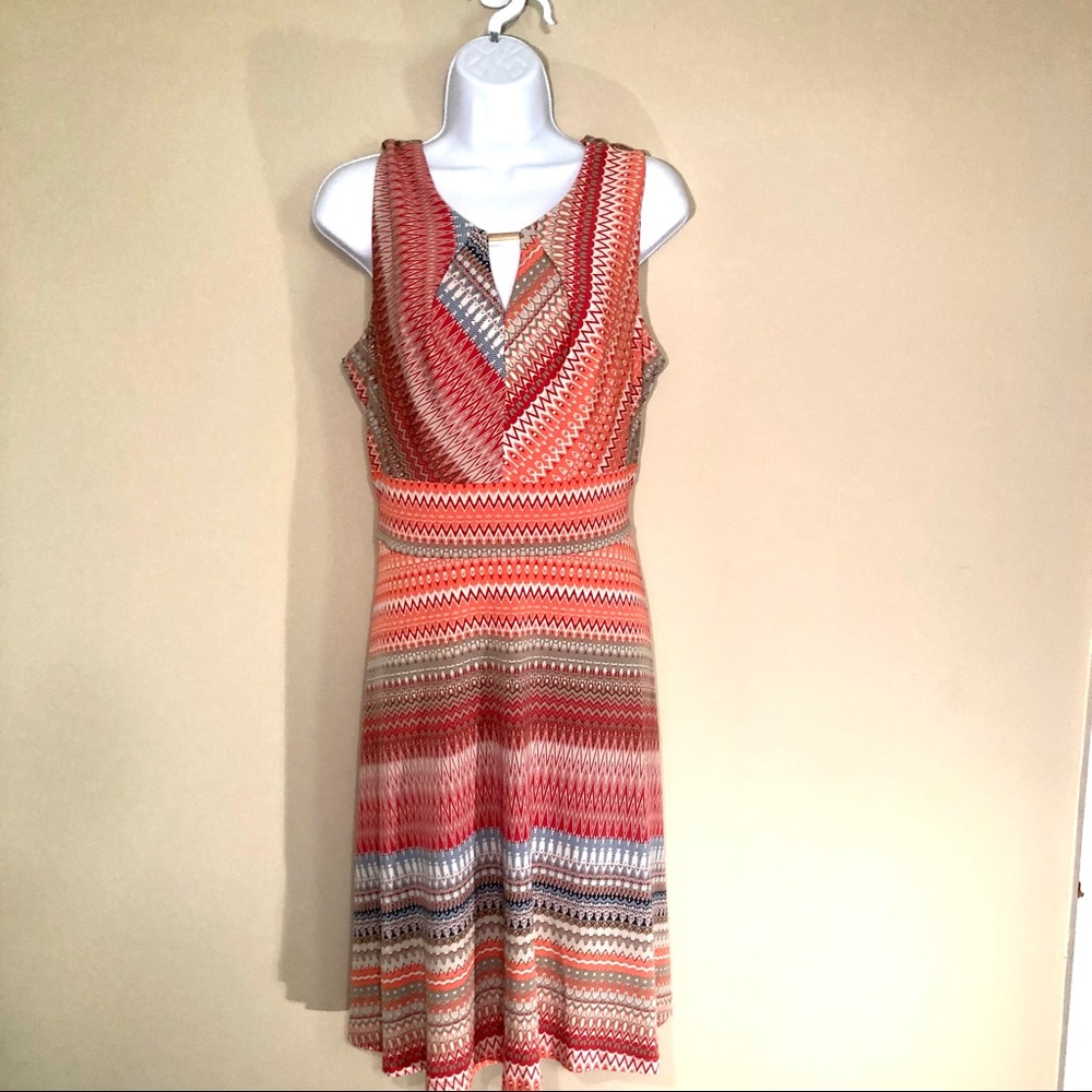 Sleeveless Chetta B dress in fall colors